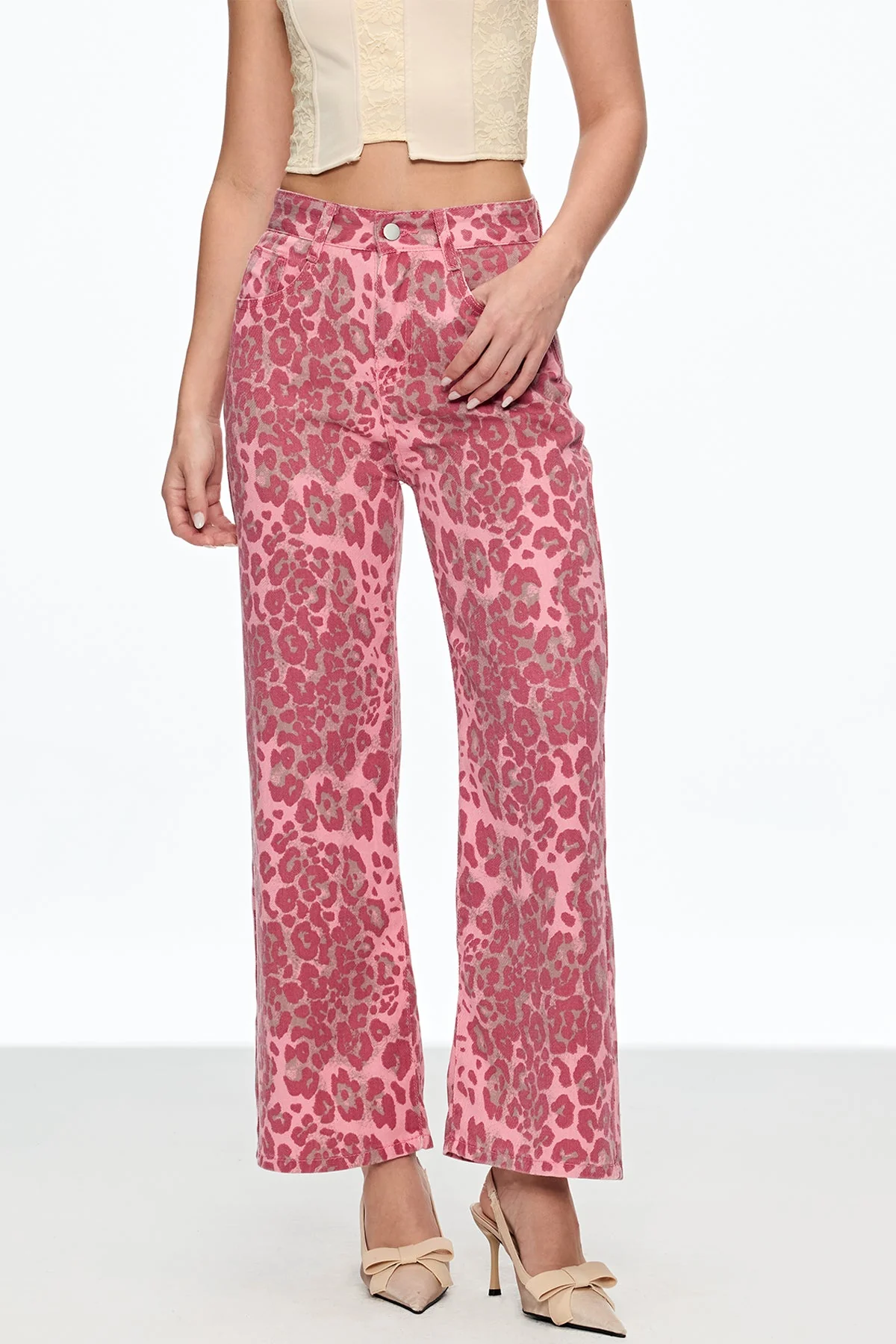 Leopard Print Skinny Jeans for Trendsetters