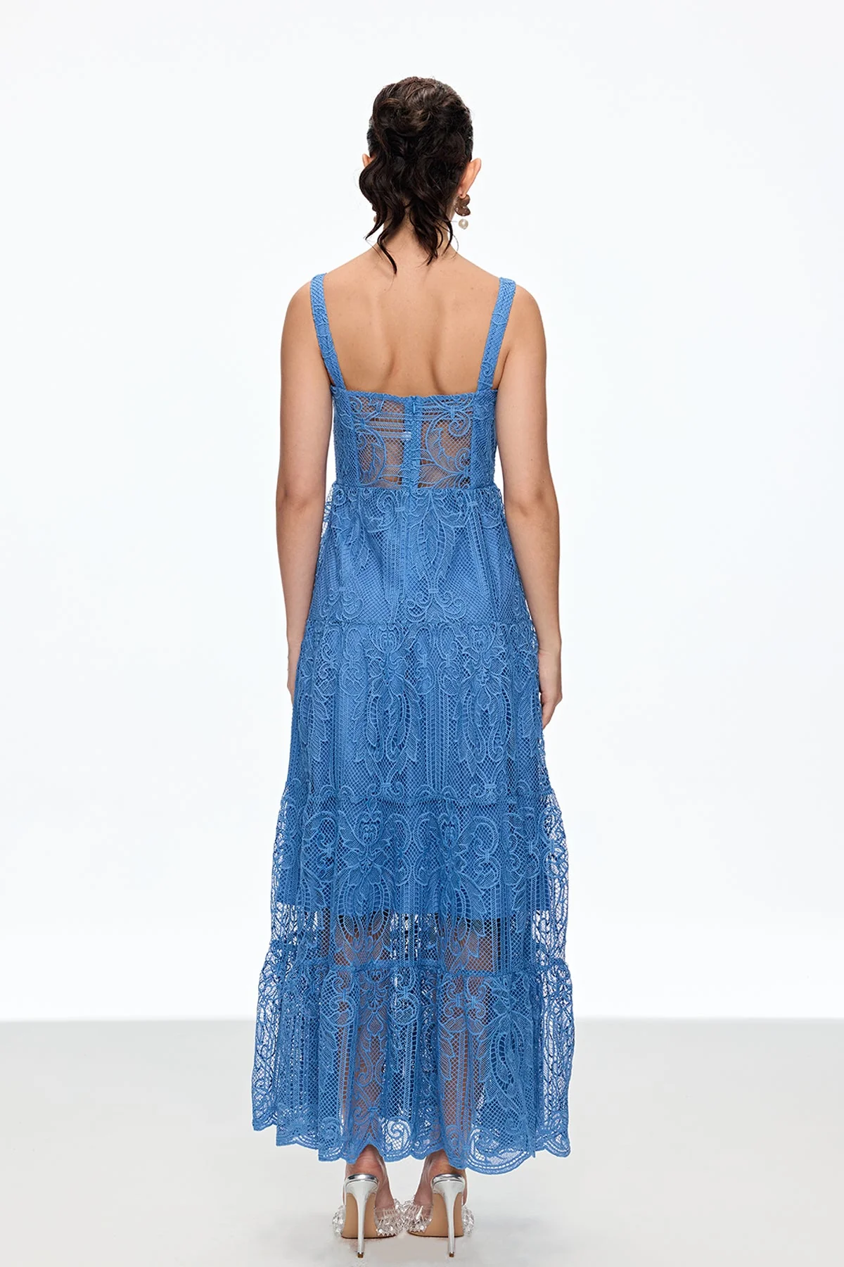 Elegant Lace Maxi Dress in Ivory