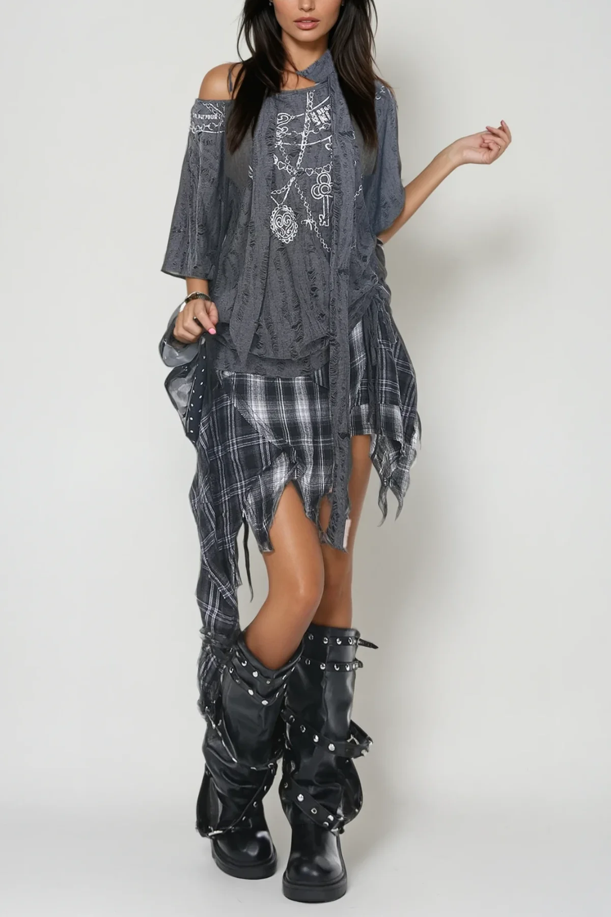 Modern Grid Pattern Asymmetric Skirt