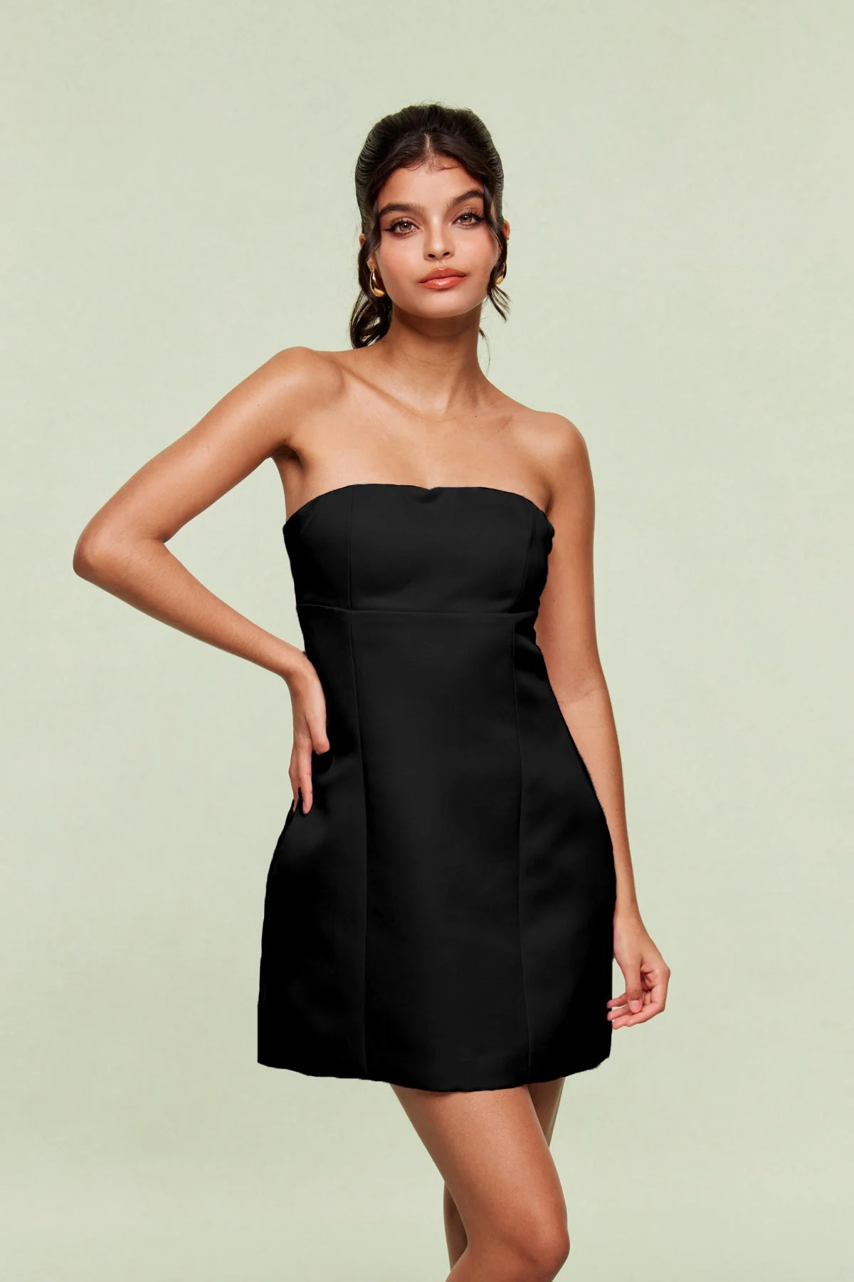 Elegant Black Strapless Mini Dress for Women