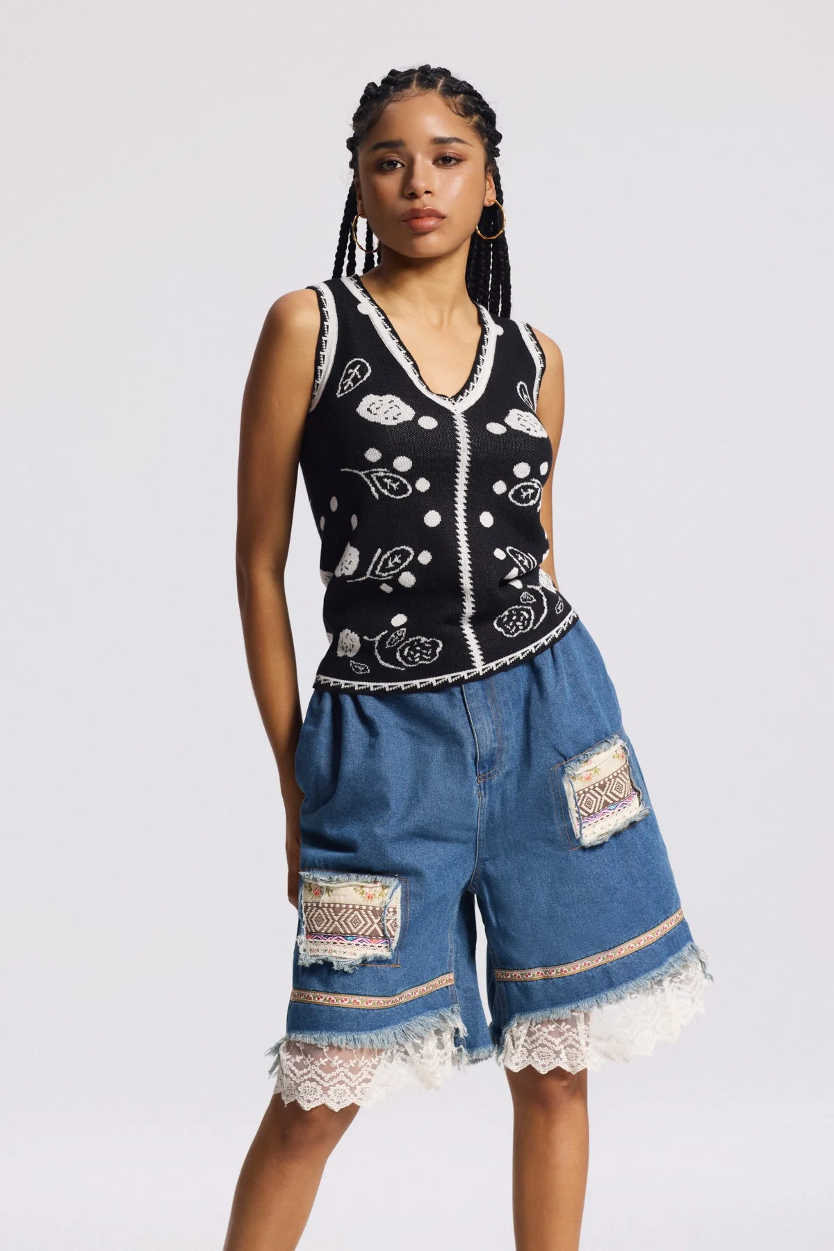 Floral Knit Top with Intricate Embroidery - Versatile Style