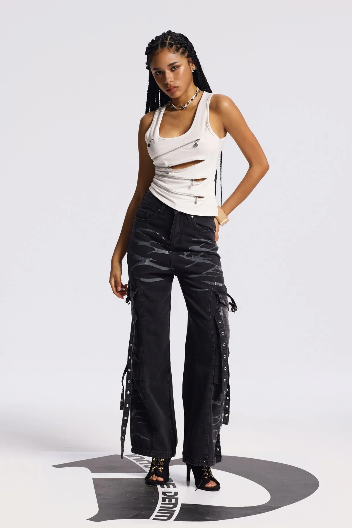 Sophisticated Black Print Jeans for Stylish Urban Edge