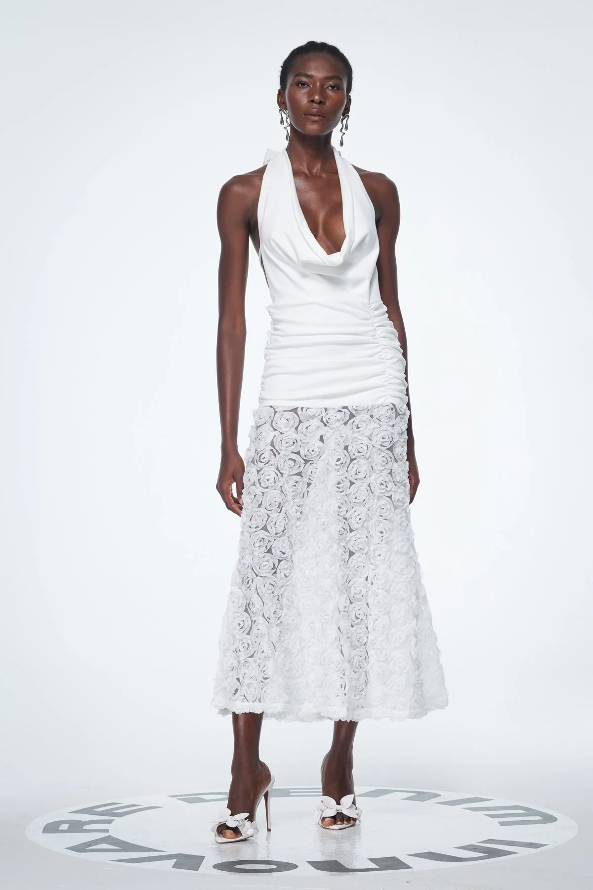 Elegant White Backless Floral Maxi Dress