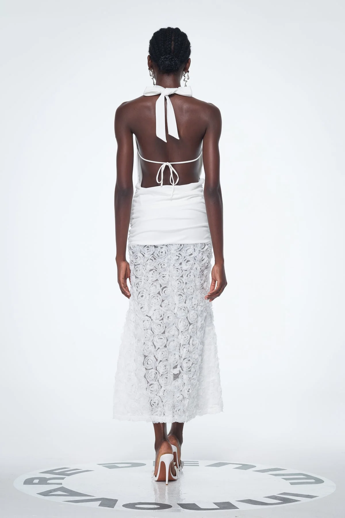 Elegant White Backless Floral Maxi Dress