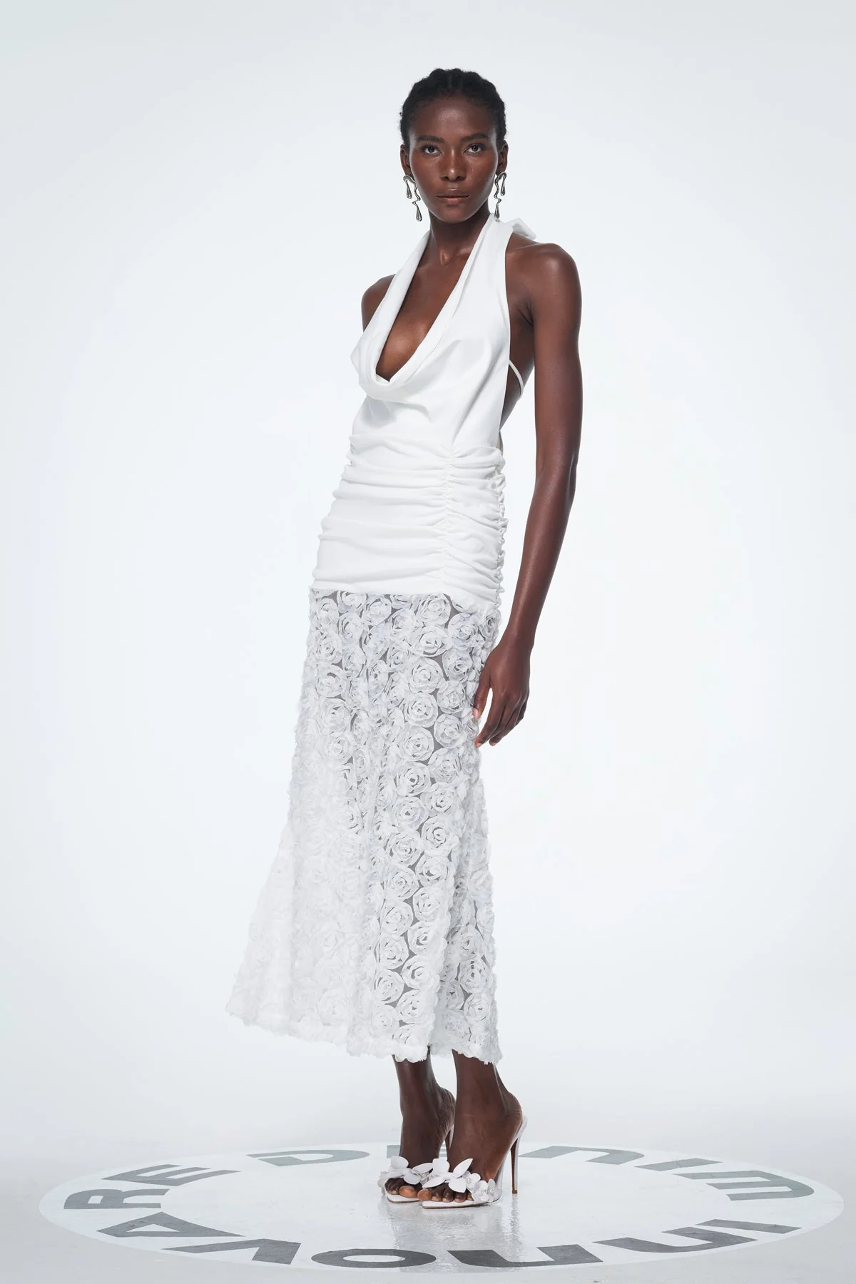 Elegant White Backless Floral Maxi Dress