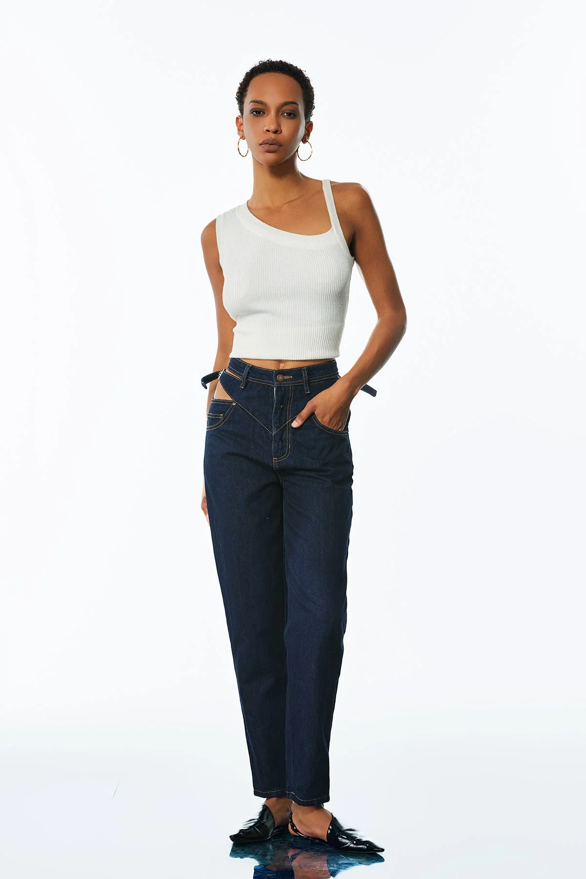 Cutout Straight Blue Jeans for Urban Edge Style