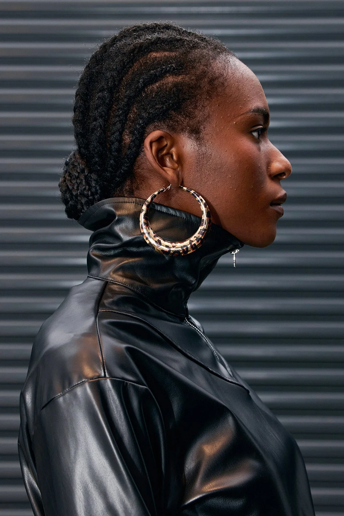 Leopard Design Metal Earrings - Statement Jewelry for All Occasions