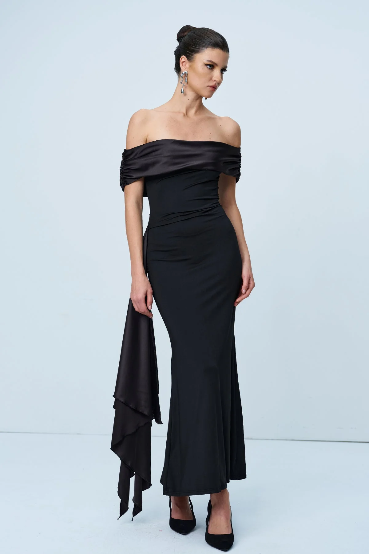 Chic Black Lace Up Maxi Dress