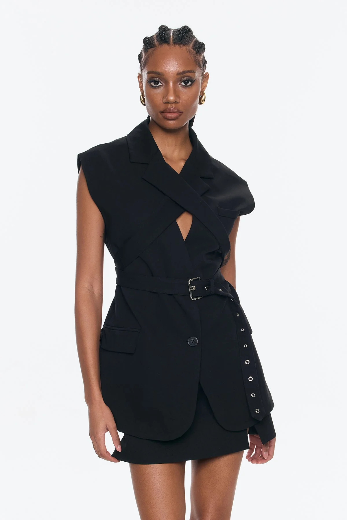 Sleek Sleeveless Cross Buckle Blazer in Black for Women