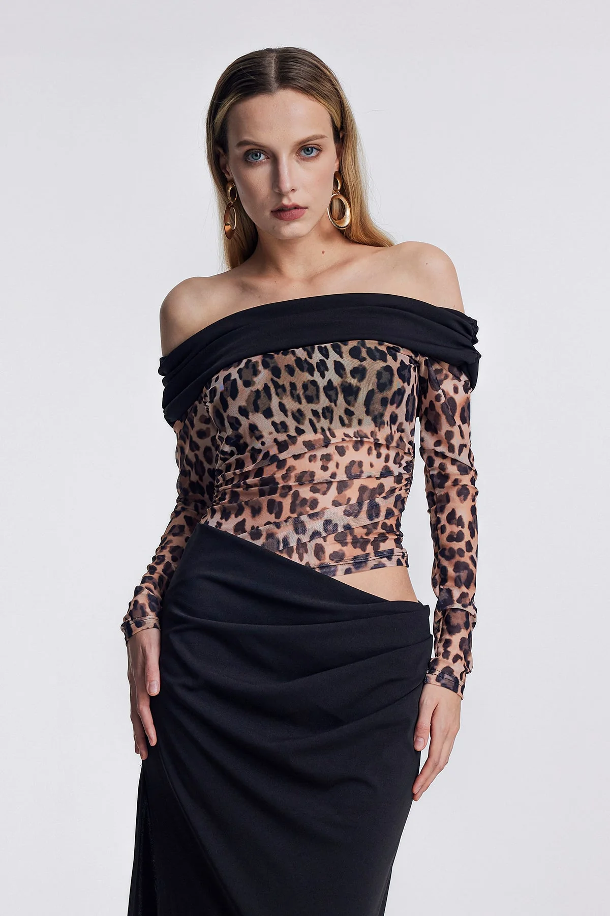 Leopard Split Maxi Dress Off-Shoulder Stylish Design
