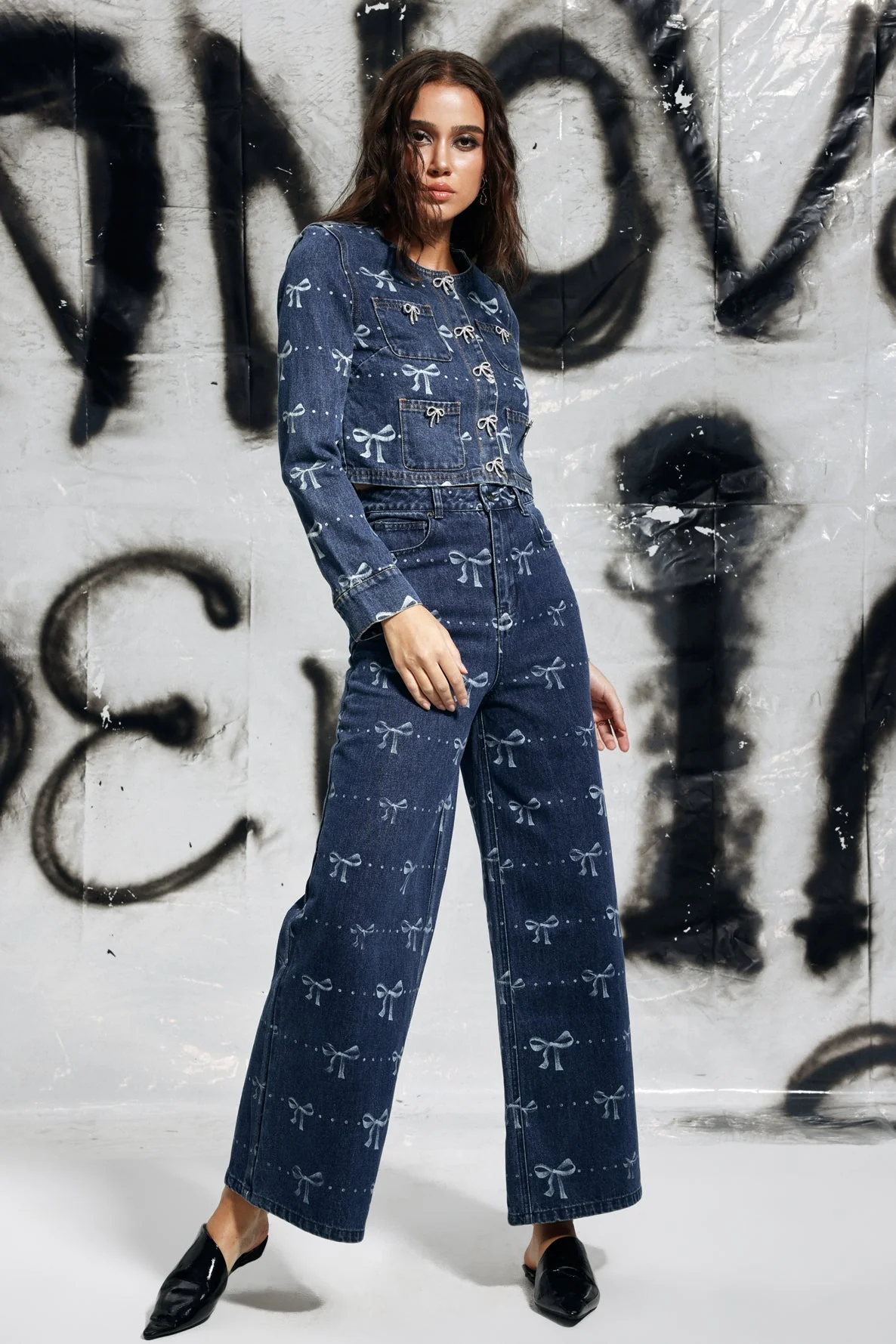 Feminine Bow Print Blue Jeans