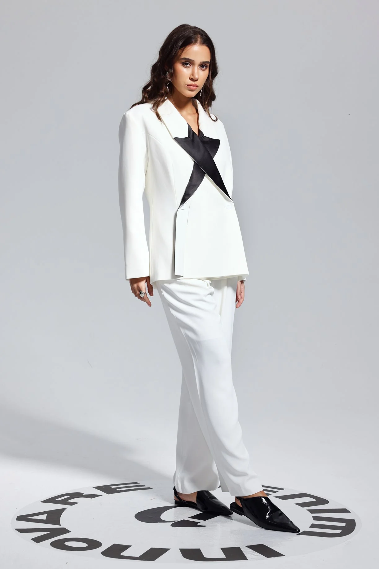 Asymmetric White Star Print Blazer