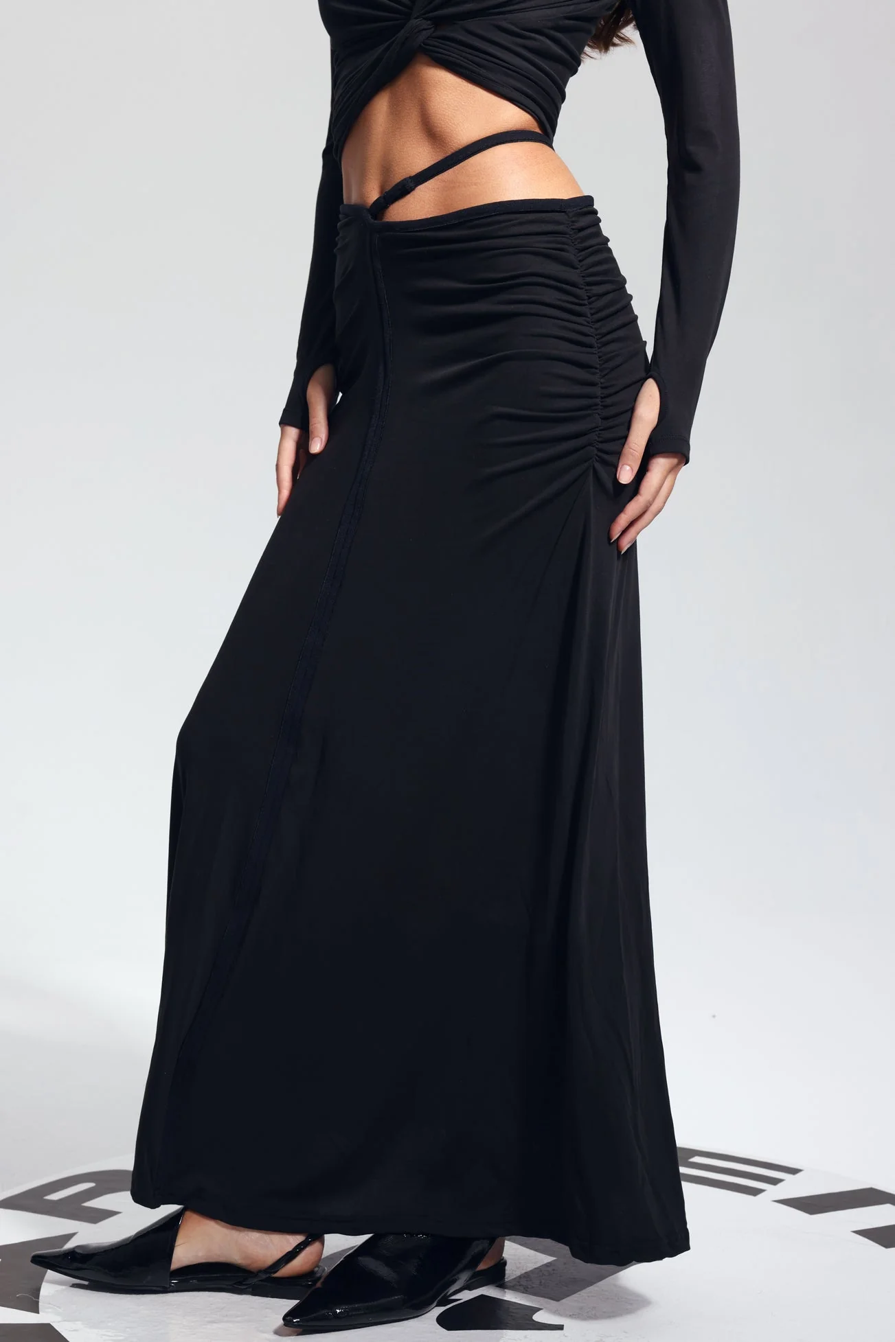 Black Cutout Bodycon Skirt - High-Quality Sophisticated Style