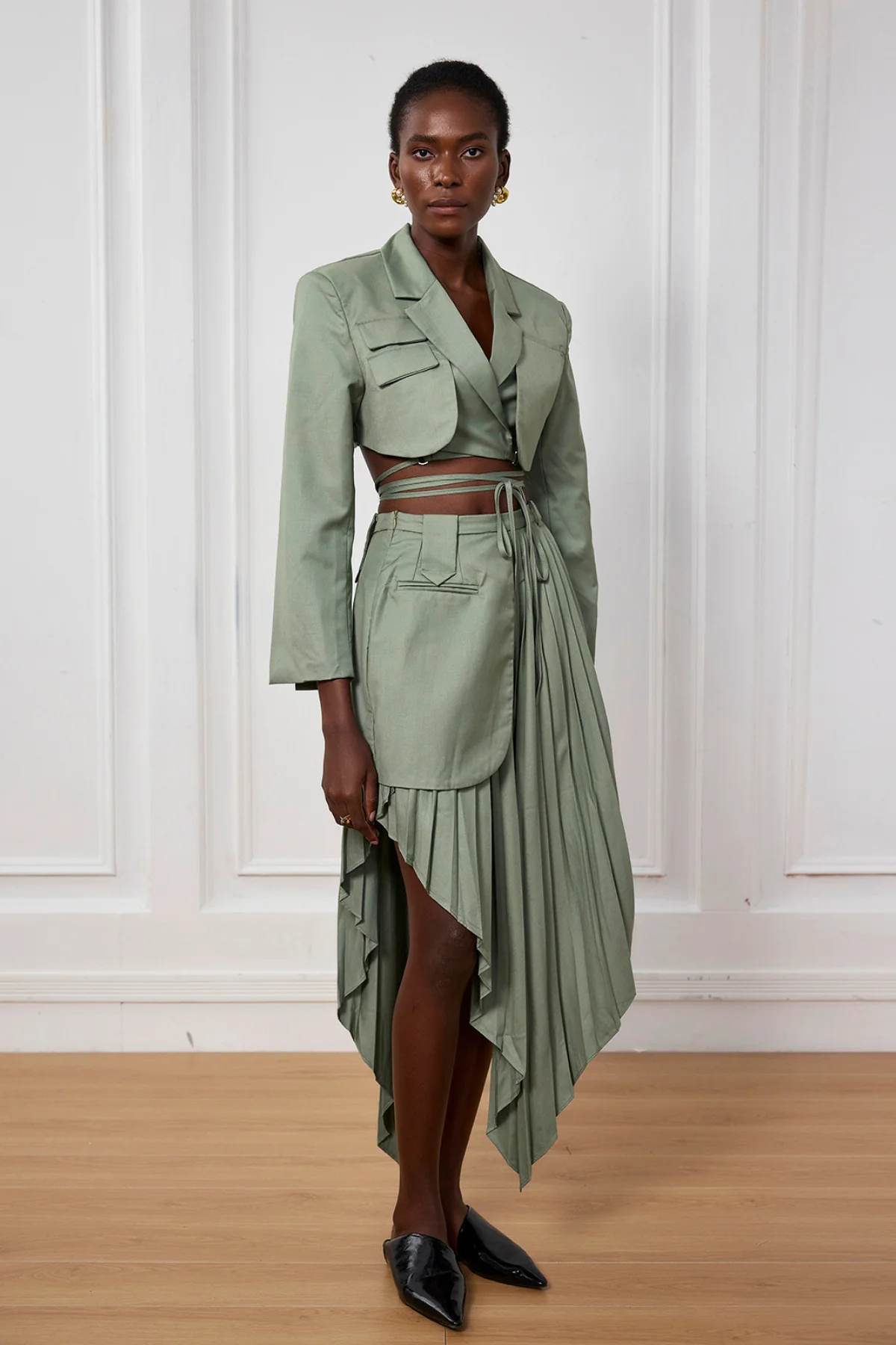 Short Cutout Lace-Up Jacket in Green - Chic Rebel Style