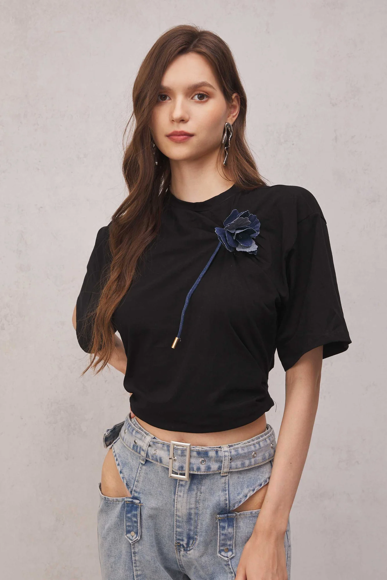 Black Ruched Flower T-Shirt - Elegant & Stylish Womens Top
