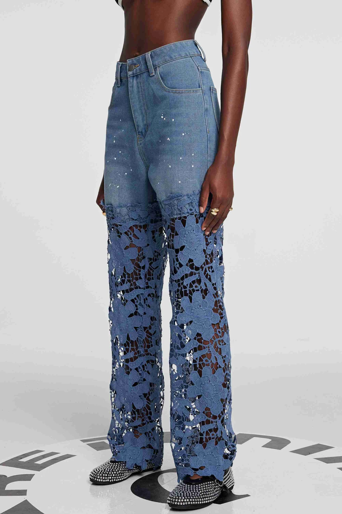 Elegant Lace Patchwork Blue Jeans