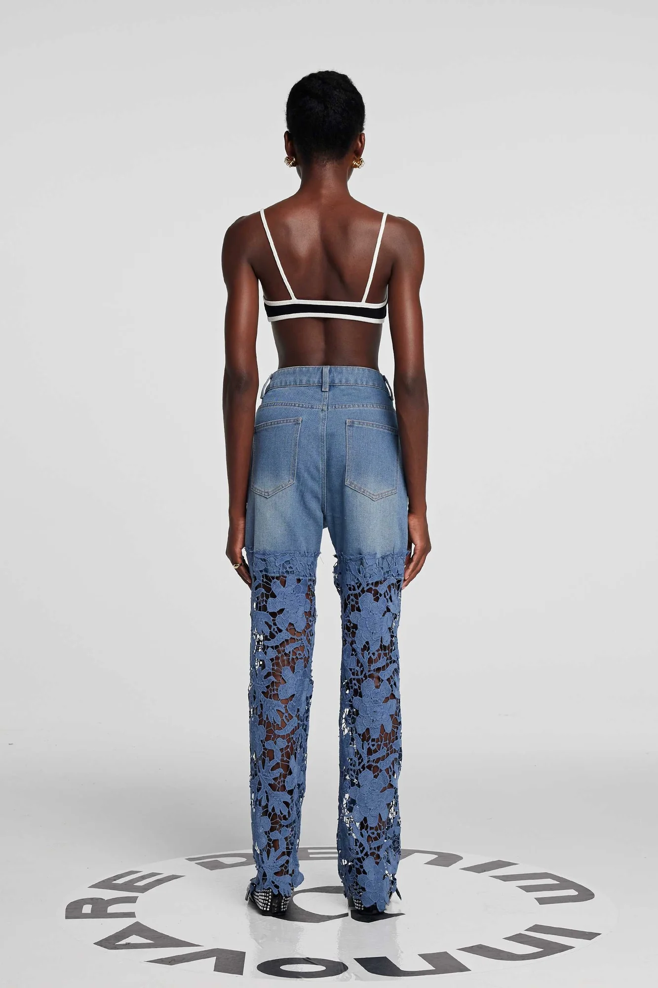 Elegant Lace Patchwork Blue Jeans