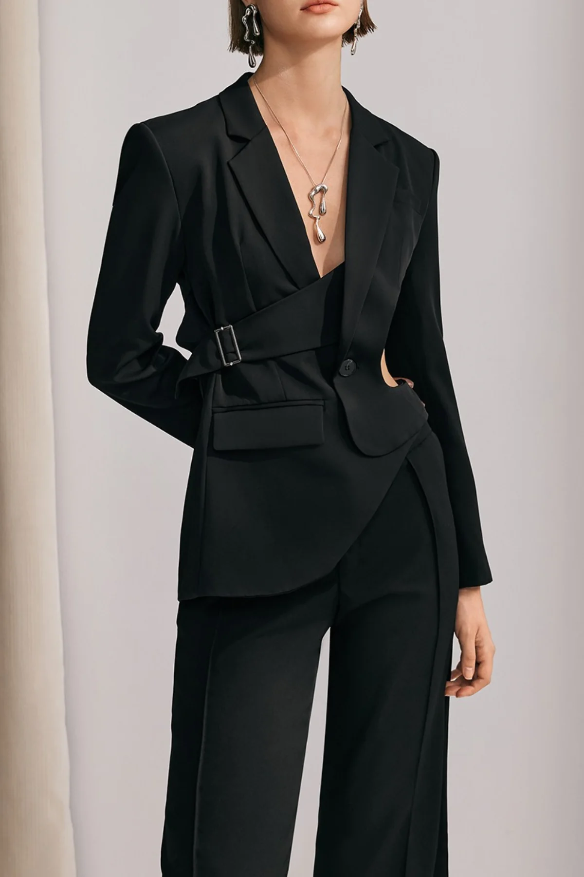 Modern Cutout Blazer with Asymmetric Design in Black