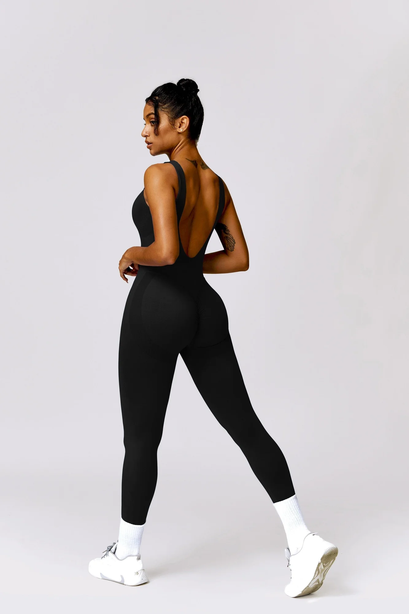 Comfort Stretch Seamless Jumpsuit in Breathable Fabric