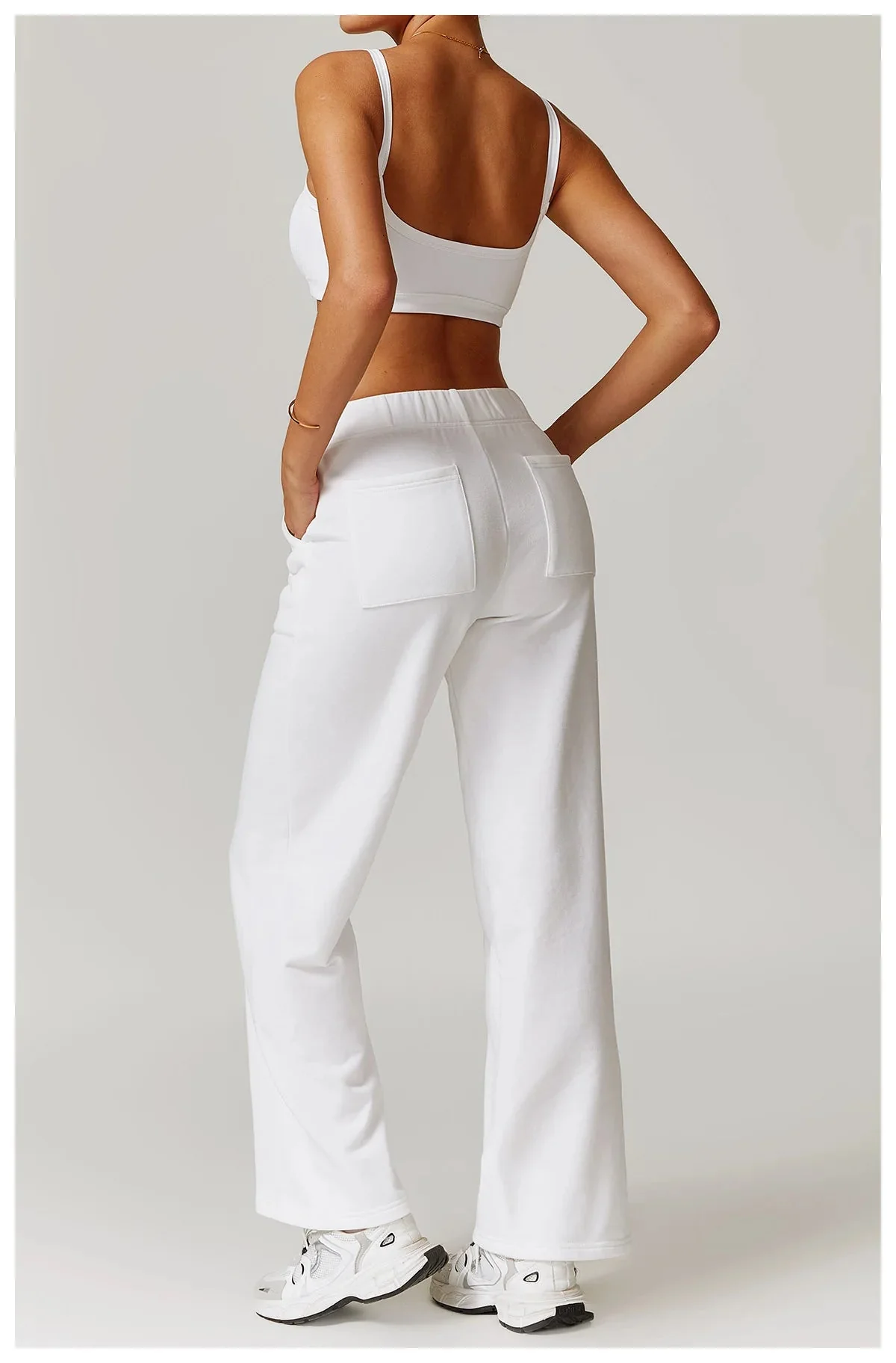 Comfort Fit Exercise Set with Pants and Sports Bra