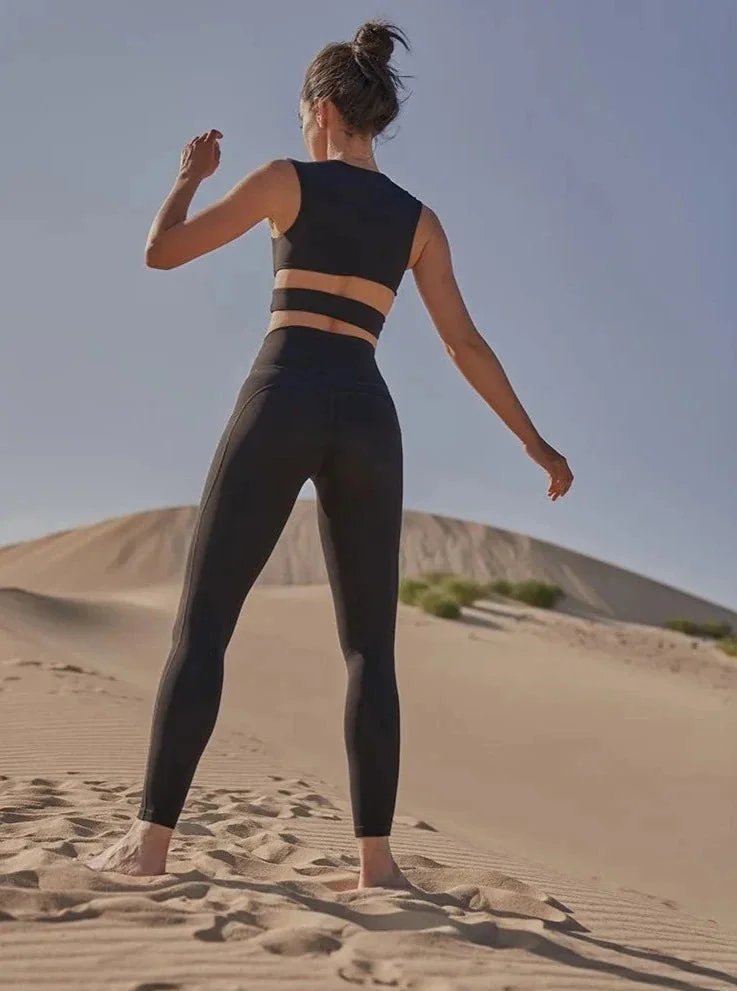 Comfort Fit Sports Bra & Leggings Set - Sweat-Wicking Fabric