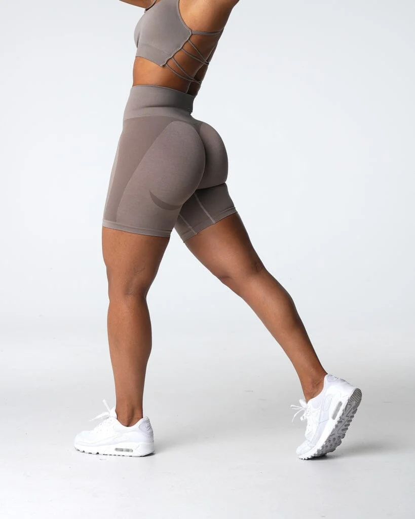 Comfortable Seamless Yoga Bra Shorts Set
