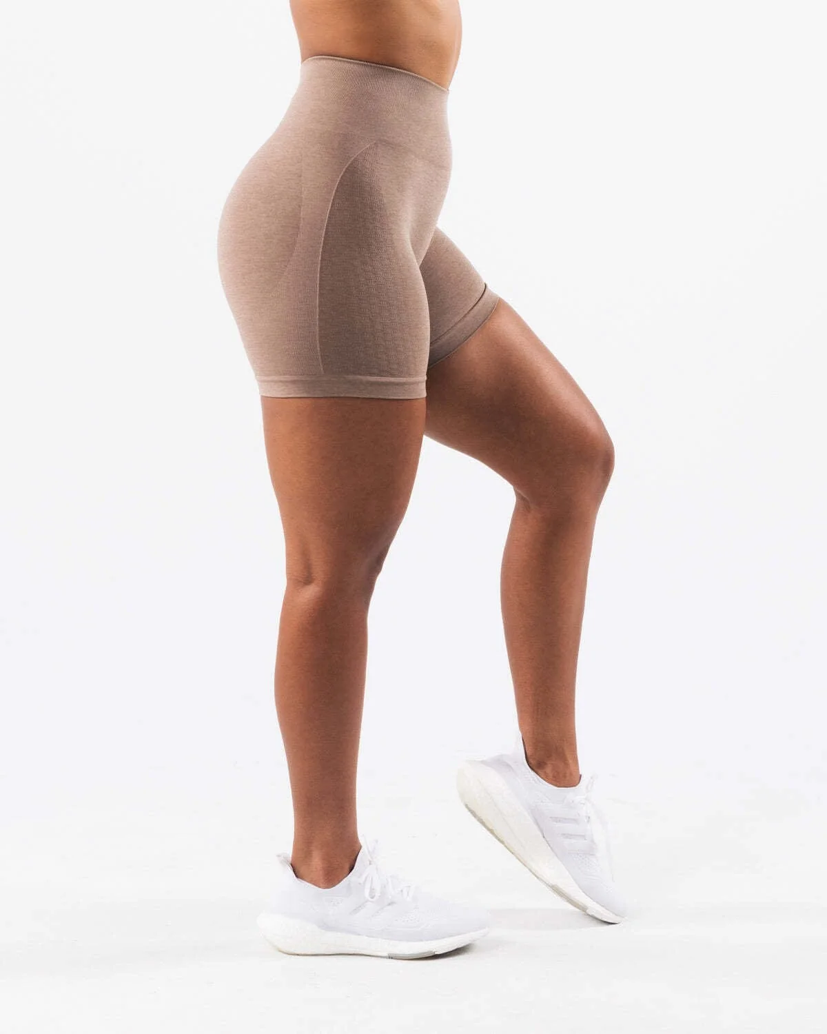 Comfortable Seamless Jacquard High-Waist Fitness Shorts