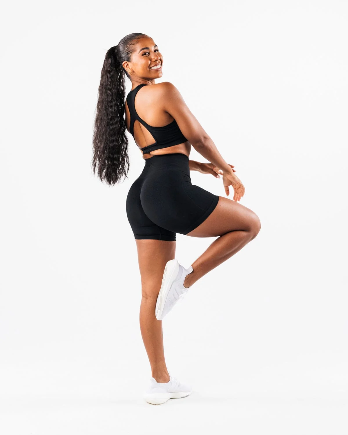 Comfortable Seamless Jacquard High-Waist Fitness Shorts