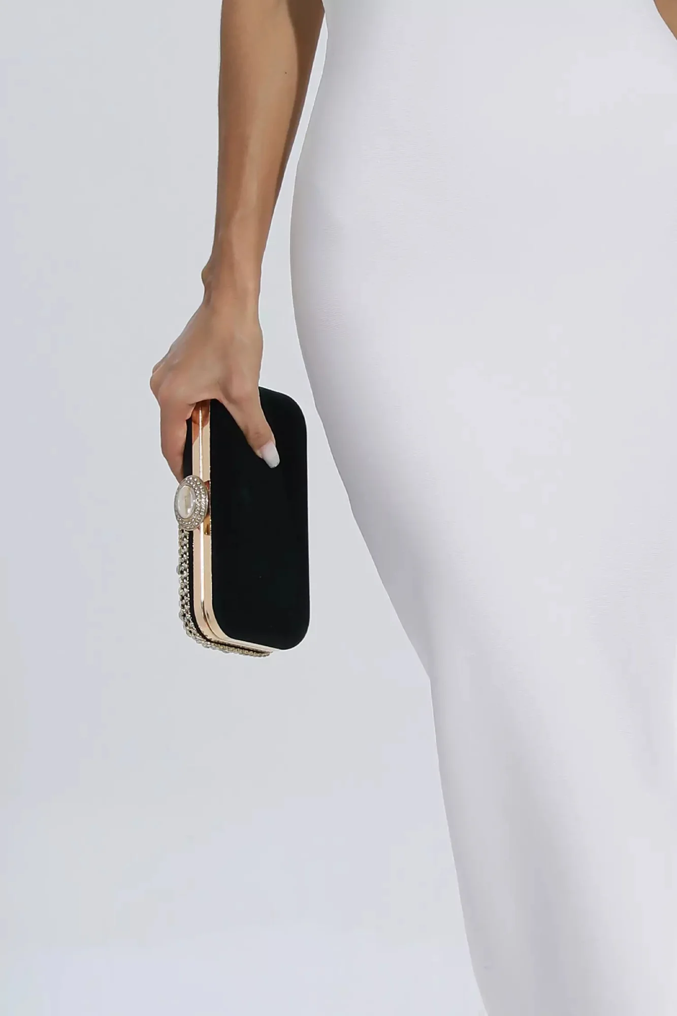 Luxurious Green Velvet Clutch Bag with Diamond Embellishments