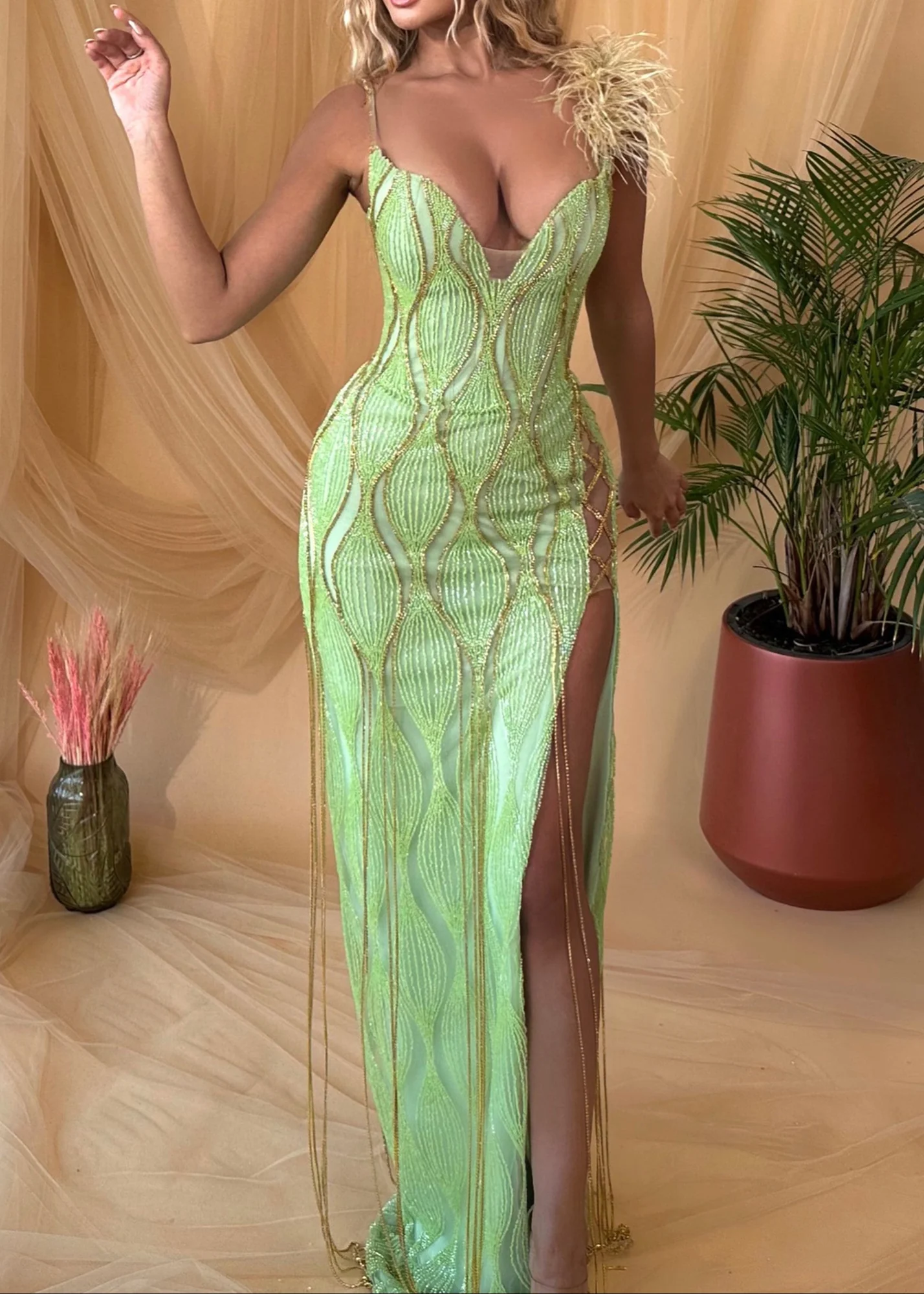Green Feather Detail Maxi Dress - Elegant Sleeveless V-Neck Design