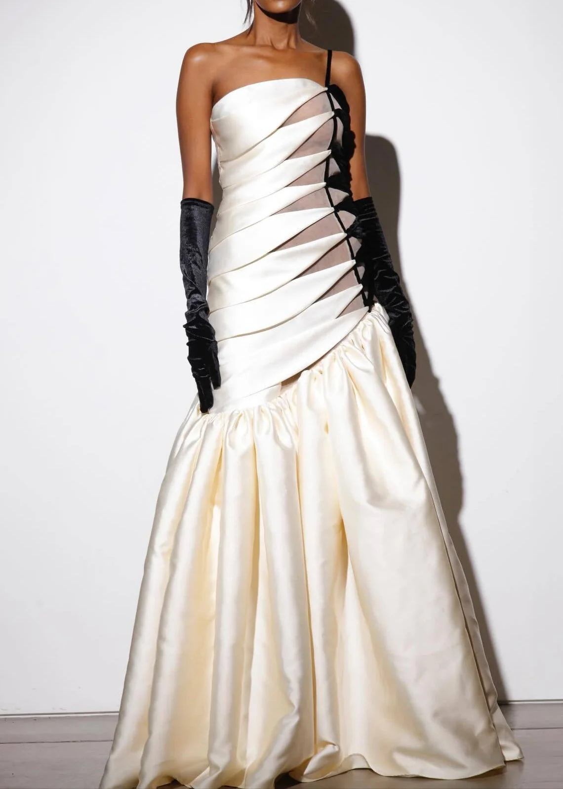 Elegant Strapless Fishtail Maxi Dress