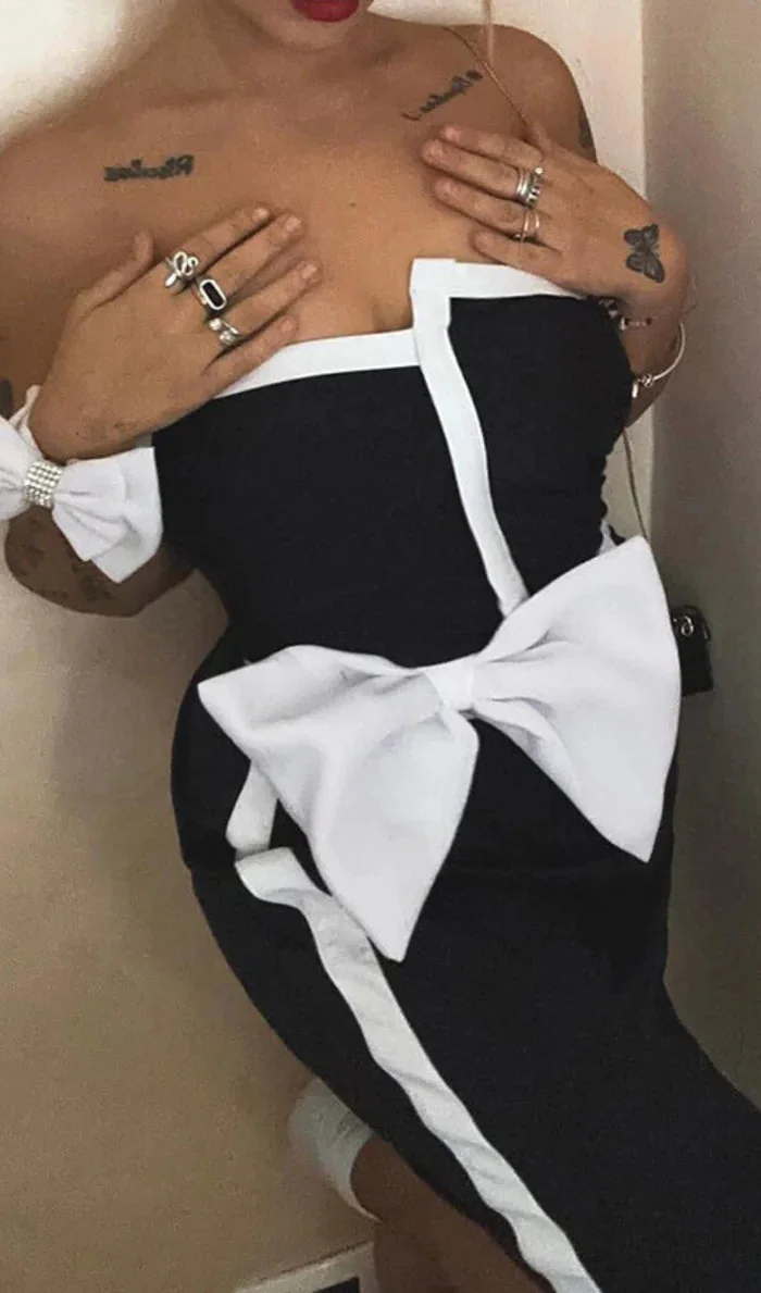 Off Shoulder Tie Swimsuit Set - Stylish and Comfortable Beachwear